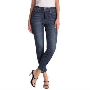 Levi’s wedgie skinny jeans